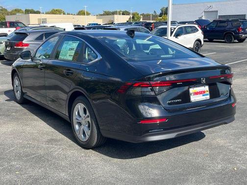 2025 Honda Accord LX 1.5T