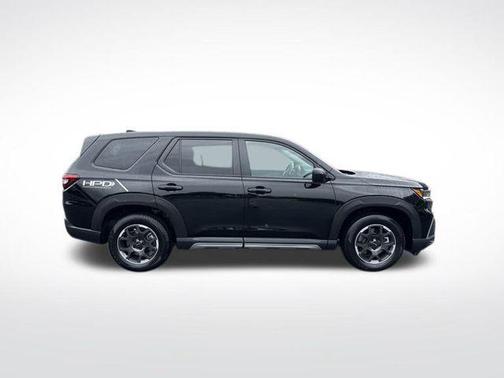 2023 Honda Pilot AWD LX