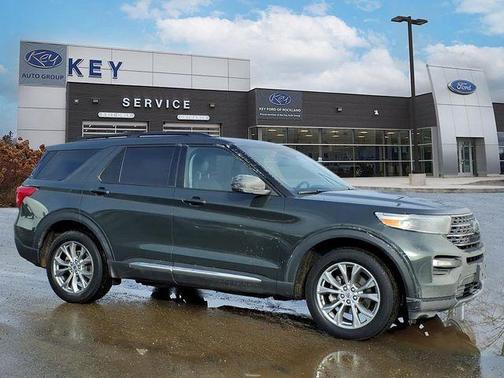 2022 Ford Explorer XLT