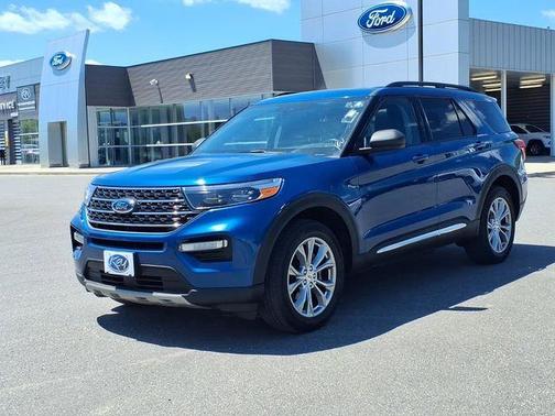 Blue Metallic 2023 Ford Explorer XLT
