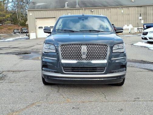 Blue Metallic 2022 Lincoln Navigator Reserve