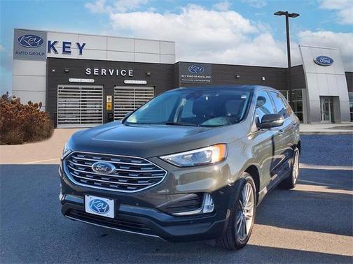 2022 Ford Edge Titanium