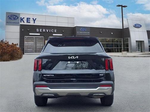 2024 Kia Sorento S