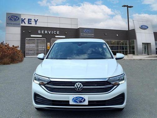 Pure White 2024 Volkswagen Jetta 1.5T S