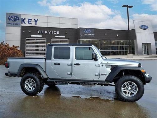 2020 Jeep Gladiator Sport