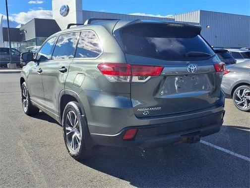 2017 Toyota Highlander LE