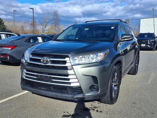 2017 Toyota Highlander LE