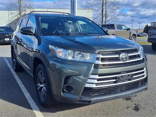 2017 Toyota Highlander LE