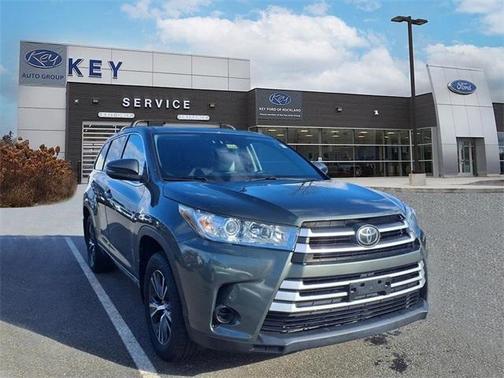 2017 Toyota Highlander LE