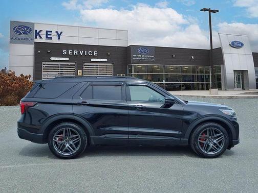 Black Metallic 2025 Ford Explorer ST