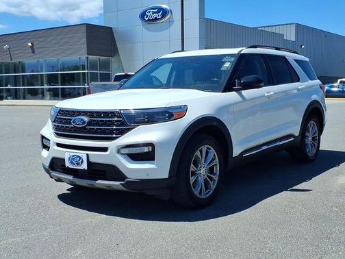 White Metallic 2022 Ford Explorer XLT