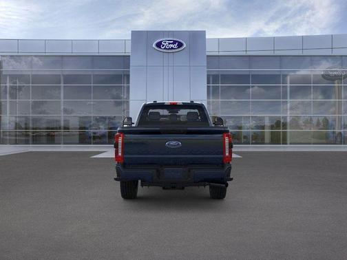 2025 Ford F-250 XLT