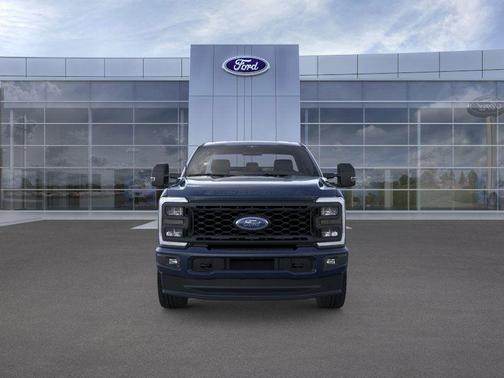 2025 Ford F-250 XLT