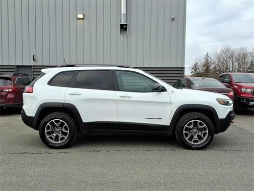 2020 Jeep Cherokee Trailhawk