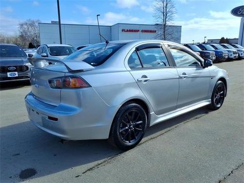 2017 Mitsubishi Lancer ES