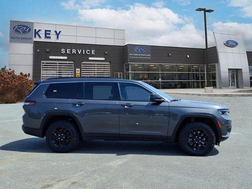 Metallic 2024 Jeep Grand Cherokee L Laredo