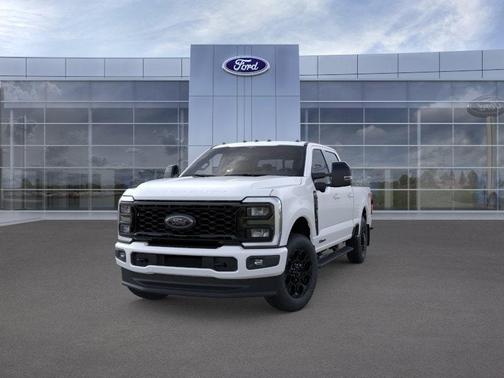 Star White 2026 Ford F-350 Lariat Super Duty