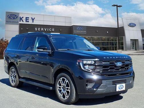 Black Metallic 2025 Ford Expedition Active