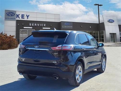 2020 Ford Edge SE