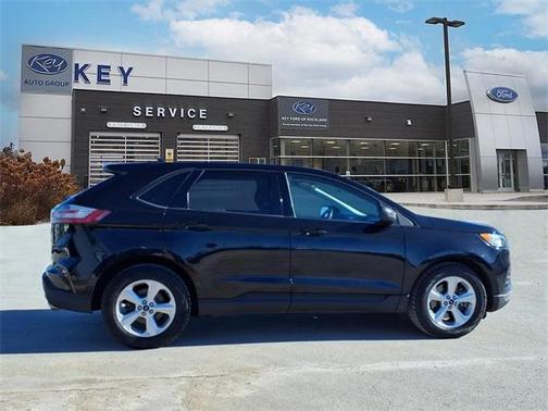 2020 Ford Edge SE