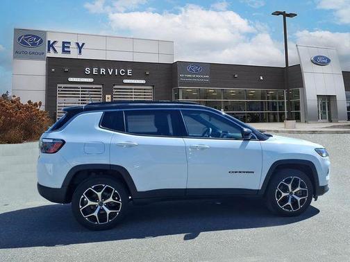 Bright White Clearcoat 2025 Jeep Compass Limited