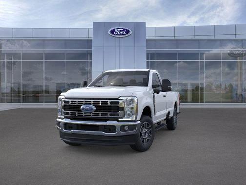 2025 Ford F-350 XLT