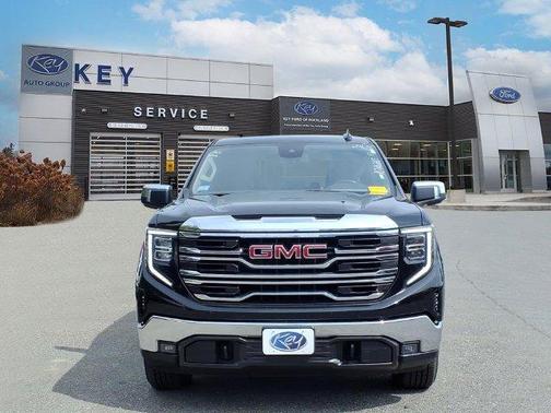 Onyx Black 2024 GMC Sierra 1500 SLT