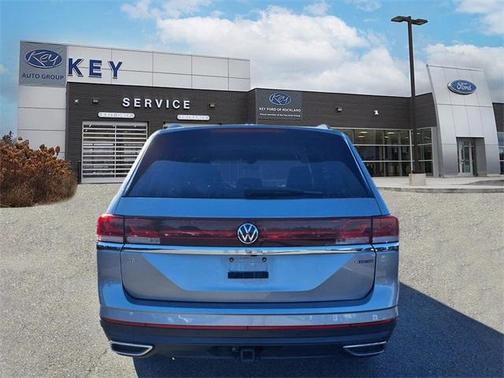 2024 Volkswagen Atlas 2.0T SE