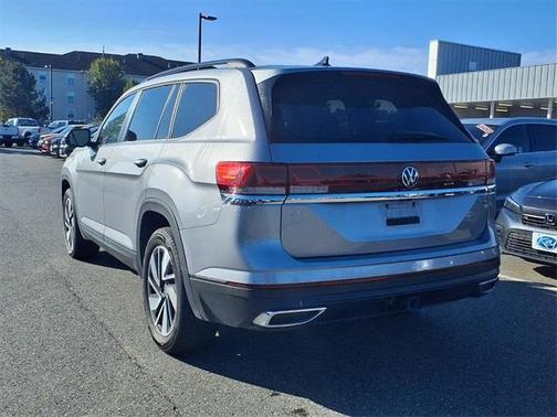 2024 Volkswagen Atlas 2.0T SE