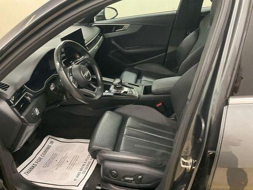 2022 Audi A4 45 S line Premium Plus