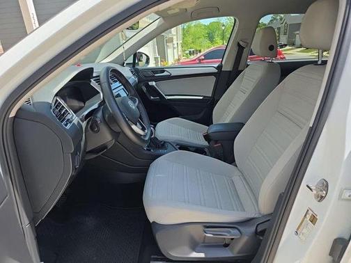 Pure White 2023 Volkswagen Tiguan 2.0T S