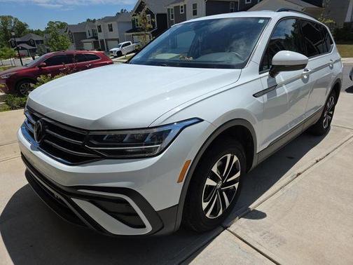 Pure White 2023 Volkswagen Tiguan 2.0T S