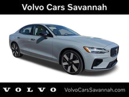 2024 Volvo S60 Recharge Plug-In Hybrid T8 Ultimate Dark Theme