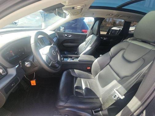 2023 Volvo XC60 B5 Core