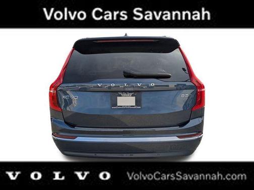 2024 Volvo XC90 B5 Core Bright Theme