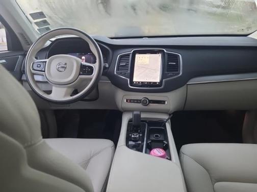 2024 Volvo XC90 B5 Core Bright Theme