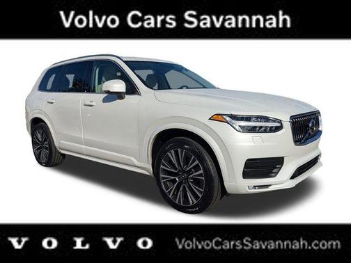 2022 Volvo XC90 T5 Momentum 7 Passenger