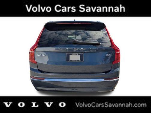 2023 Volvo XC90 B5 Plus