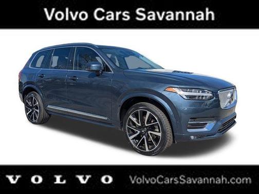 2023 Volvo XC90 B5 Plus