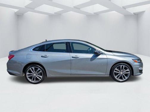 Sterling Gray Metallic 2024 Chevrolet Malibu 2LT