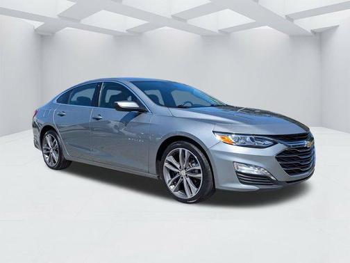 Sterling Gray Metallic 2024 Chevrolet Malibu 2LT