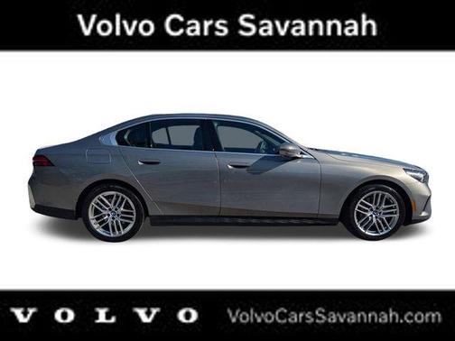 2024 BMW 530 i