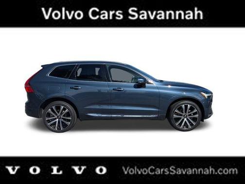 2023 Volvo XC60 B5 Ultimate Bright Theme