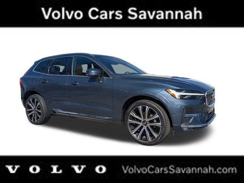 2023 Volvo XC60 B5 Ultimate Bright Theme