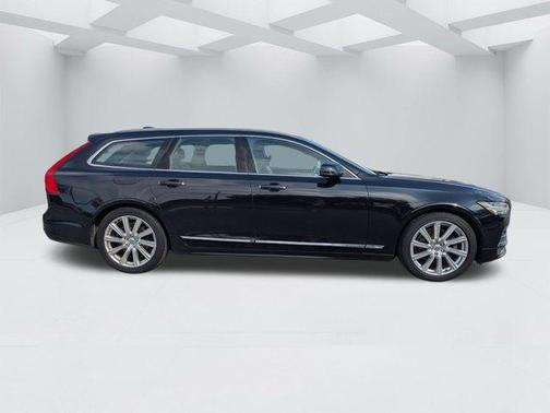 Black Stone 2019 Volvo V90 T5 Inscription
