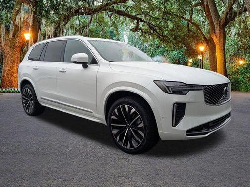 2026 Volvo XC90 B6 Plus 7-Seater