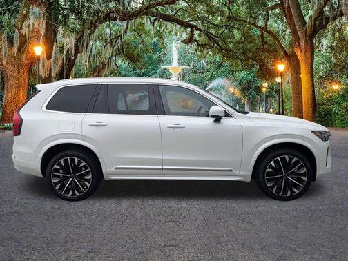 2026 Volvo XC90 B6 Plus 7-Seater