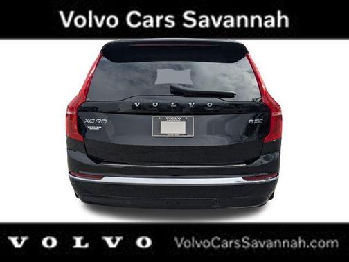 2023 Volvo XC90 B5 Plus