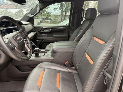 Onyx Black 2025 GMC Sierra 1500 AT4