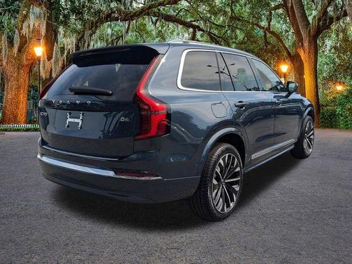 2026 Volvo XC90 B6 Plus 7-Seater